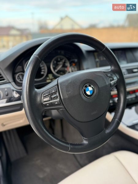 Седан BMW 5 Series 2012 в Дубні