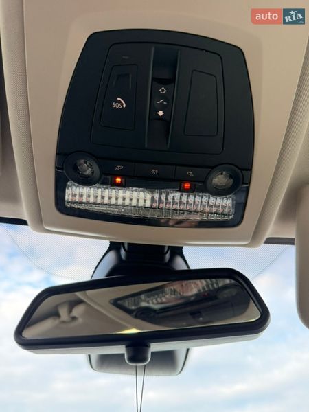 Седан BMW 5 Series 2012 в Дубні