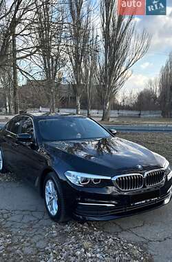 Седан BMW 5 Series 2017 в Первомайську