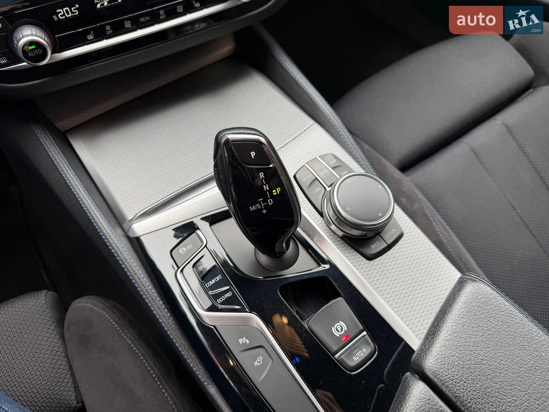 2017 BMW 5er - мініатюра 18