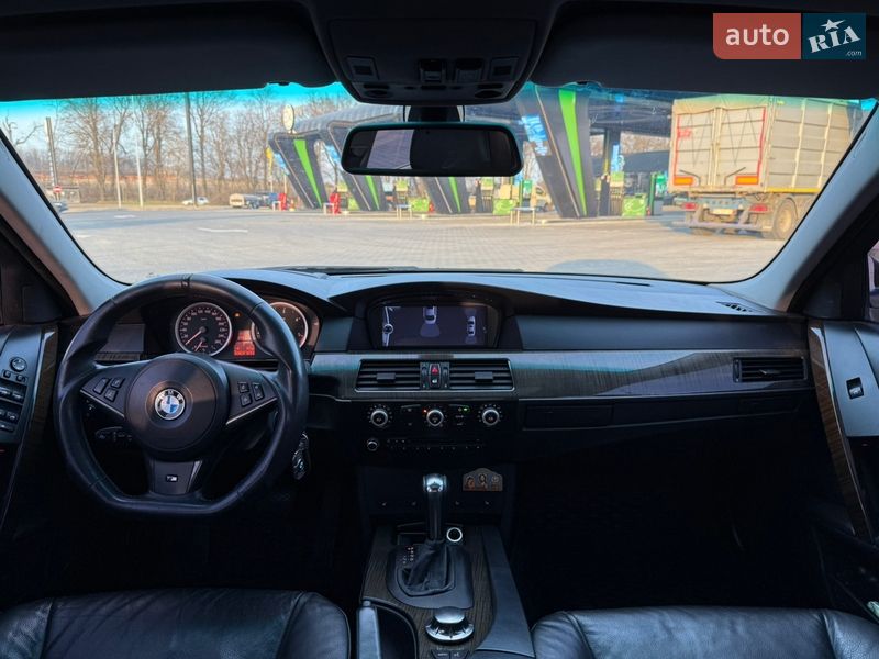 Седан BMW 5 Series 2004 в Вінниці