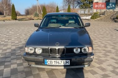 Седан BMW 5 Series 1993 в Ніжині
