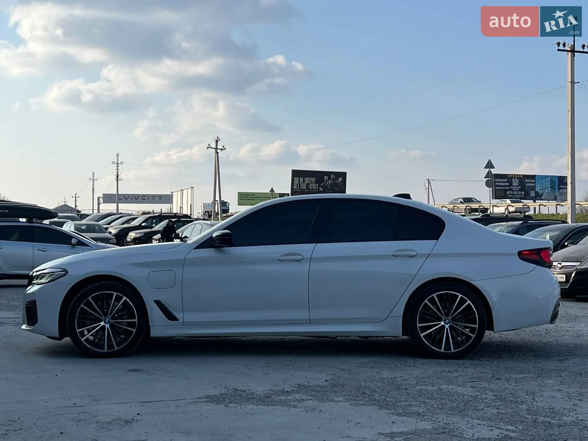 2023 BMW 5er - мініатюра 5