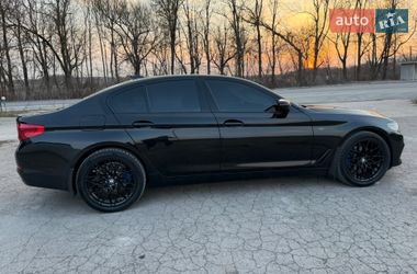 Седан BMW 5 Series 2017 в Чемеровцах