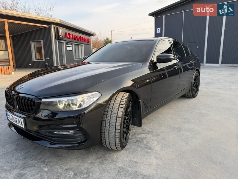 Седан BMW 5 Series 2017 в Чемеровцах