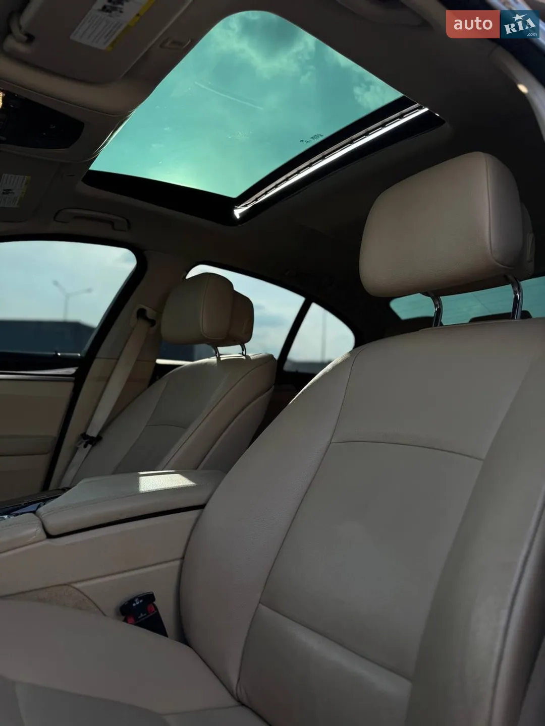 2013 BMW 5er - мініатюра 17