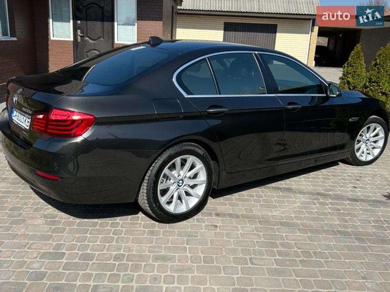 Седан BMW 5 Series 2015 в Смеле