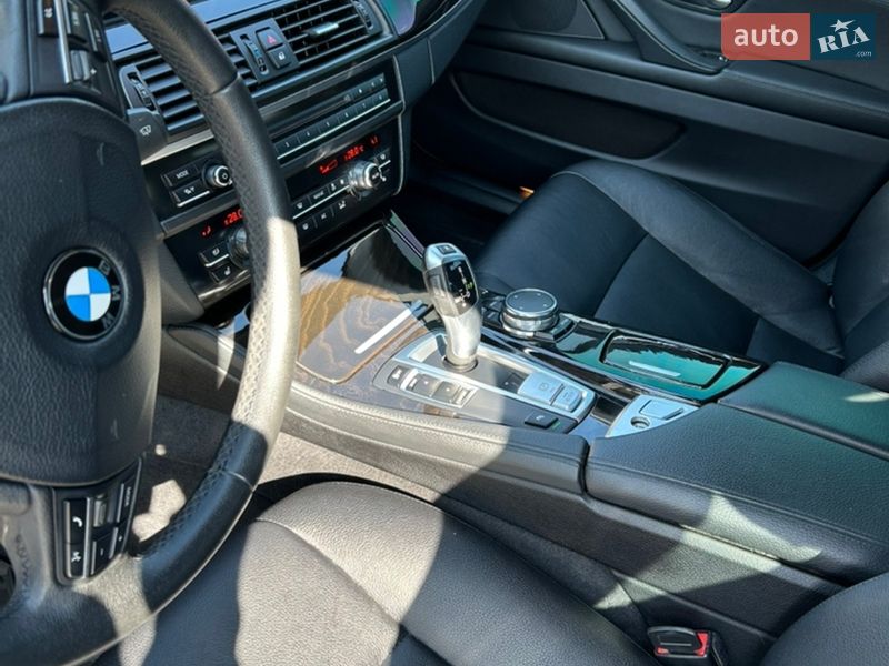 Седан BMW 5 Series 2015 в Смеле