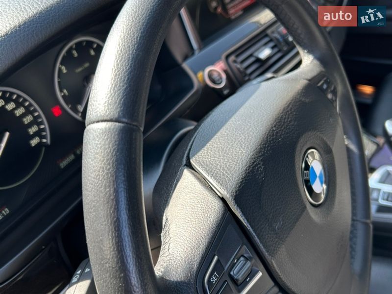 Седан BMW 5 Series 2015 в Смеле