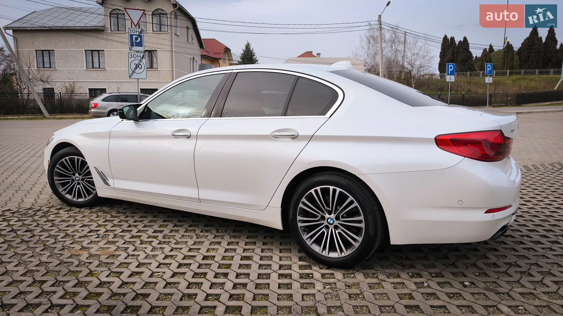 2017 BMW 5er - мініатюра 9