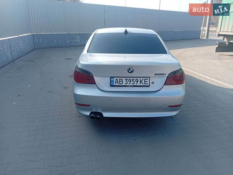 Седан BMW 5 Series 2006 в Виннице