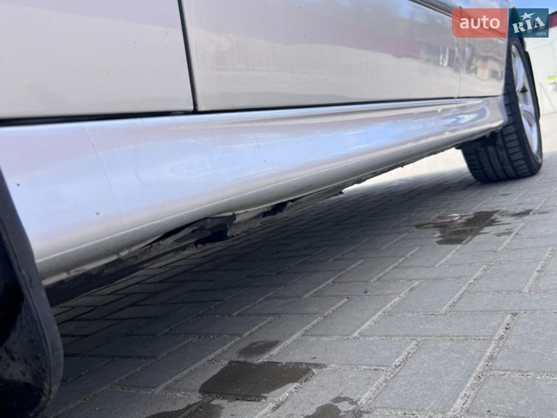 Седан BMW 5 Series 2003 в Авангарде