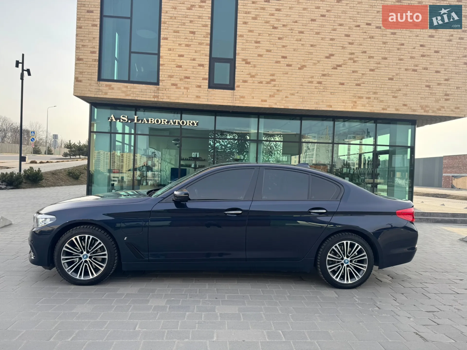 2017 BMW 5er - мініатюра 4