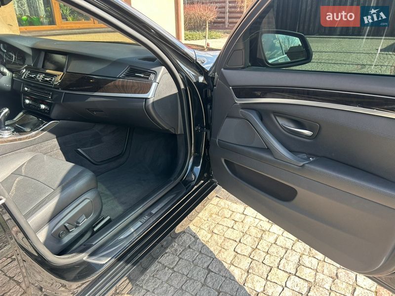 Седан BMW 5 Series 2016 в Володимирі