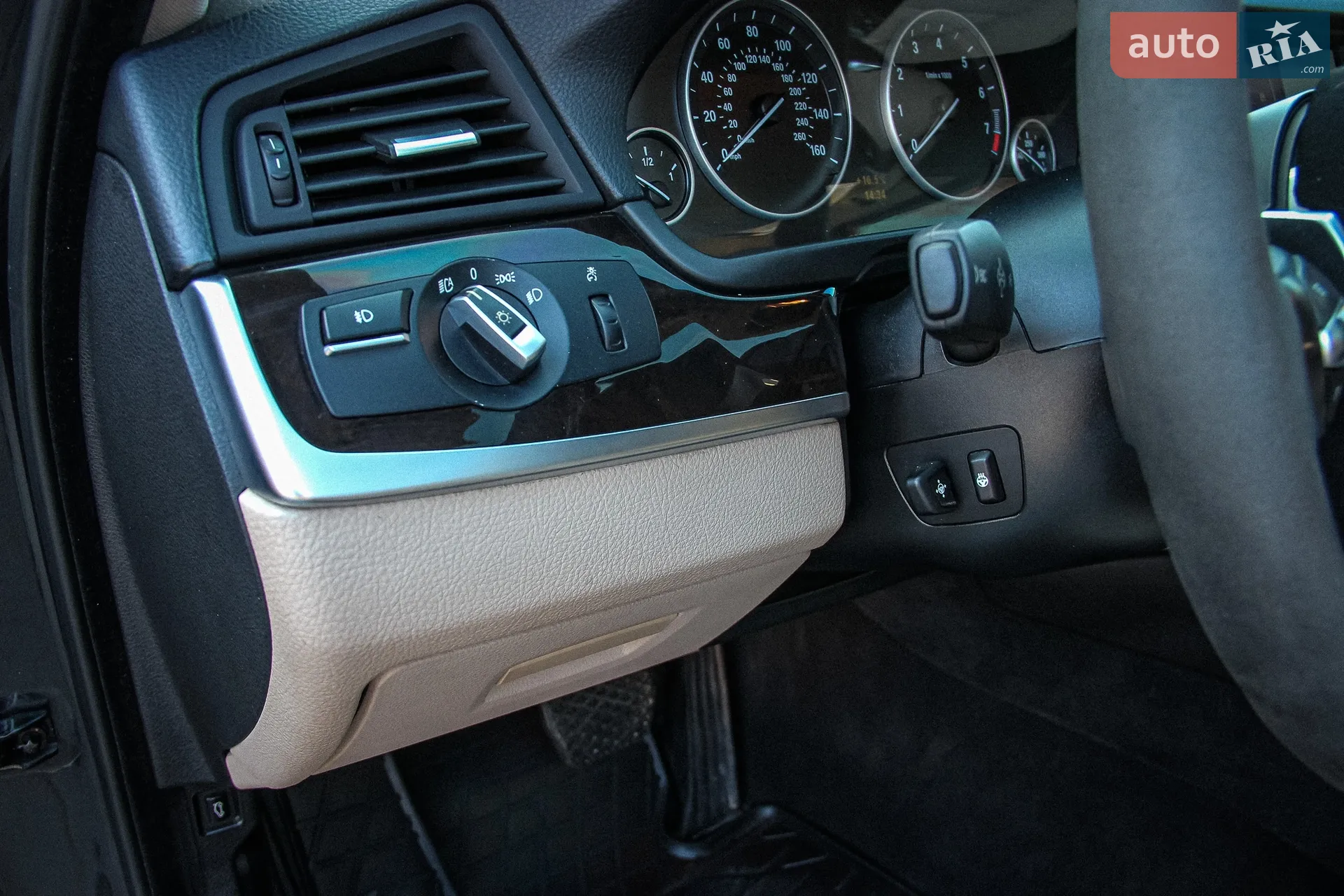 2010 BMW 5er - мініатюра 12