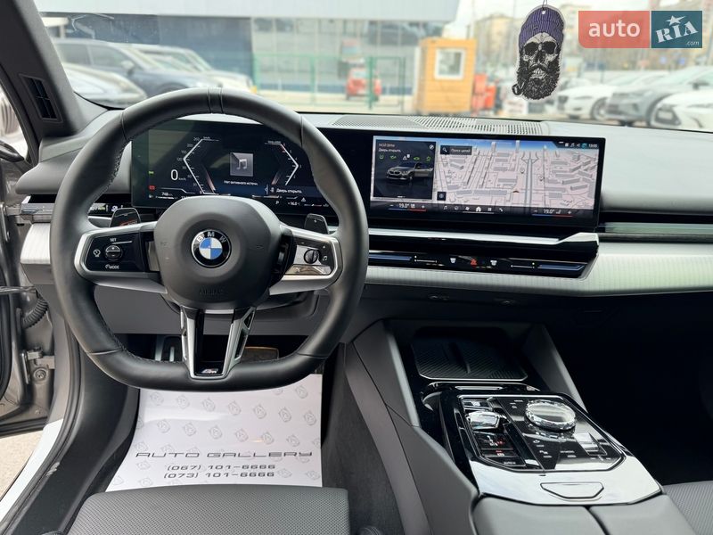 Седан BMW 5 Series 2023 в Киеве