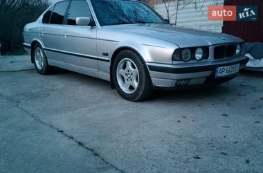 Седан BMW 5 Series 1995 в Запорожье