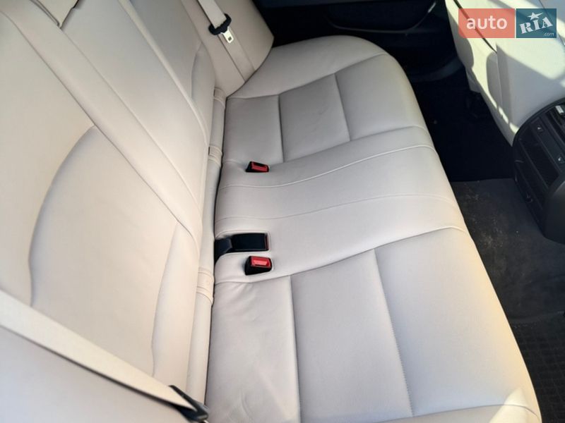 Седан BMW 5 Series 2012 в Киеве