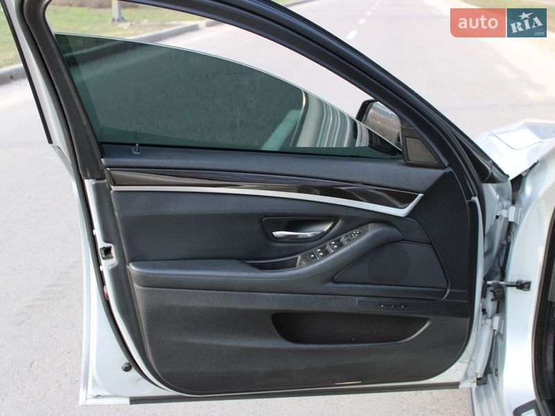 Седан BMW 5 Series 2013 в Киеве