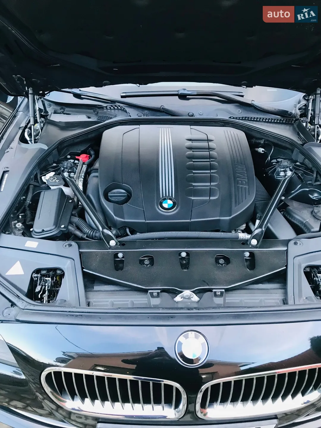 2010 BMW 5er - мініатюра 14