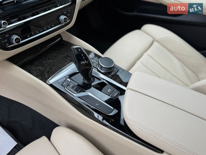 Седан BMW 5 Series 2017 в Львове фото 42 Седан BMW 5 Series 2017 в Львове