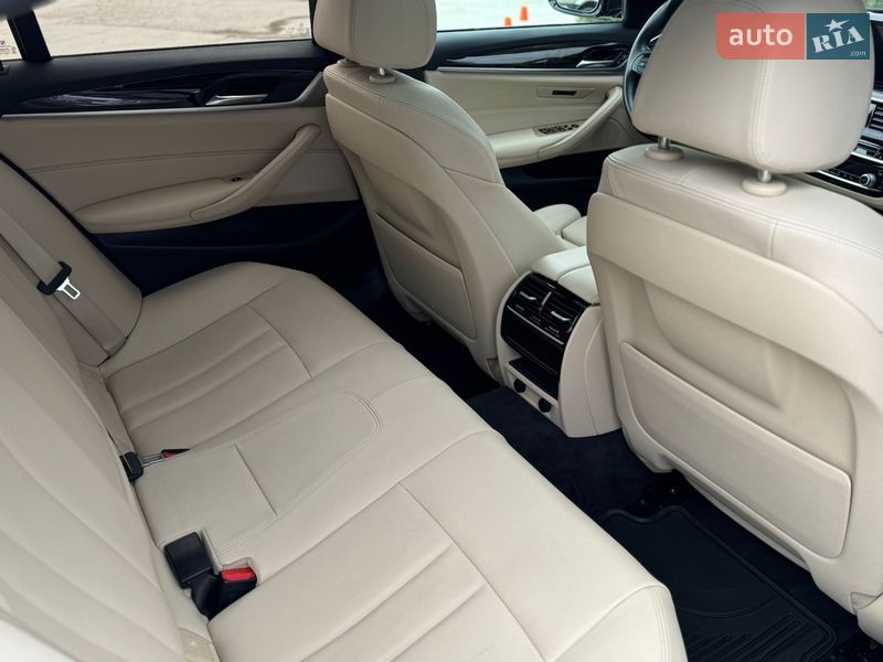 Седан BMW 5 Series 2017 в Львове фото 50 Седан BMW 5 Series 2017 в Львове