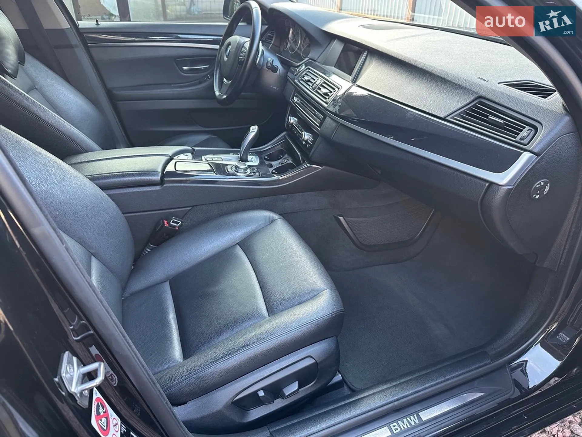 2016 BMW 5er - мініатюра 28