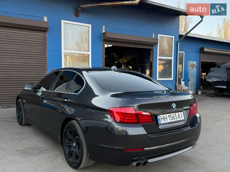Седан BMW 5 Series 2013 в Одессе