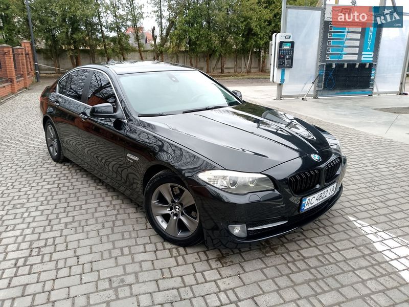 BMW 5 Series 2012