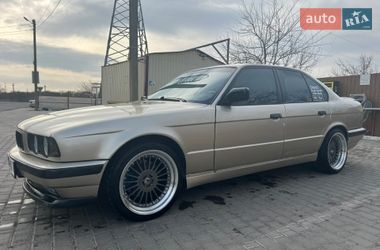 Седан BMW 5 Series 1989 в Овидиополе