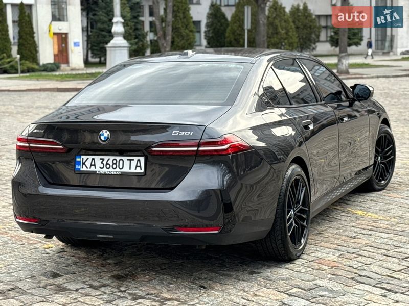 Седан BMW 5 Series 2024 в Харкові