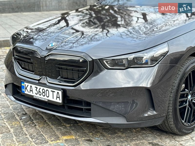 Седан BMW 5 Series 2024 в Харкові