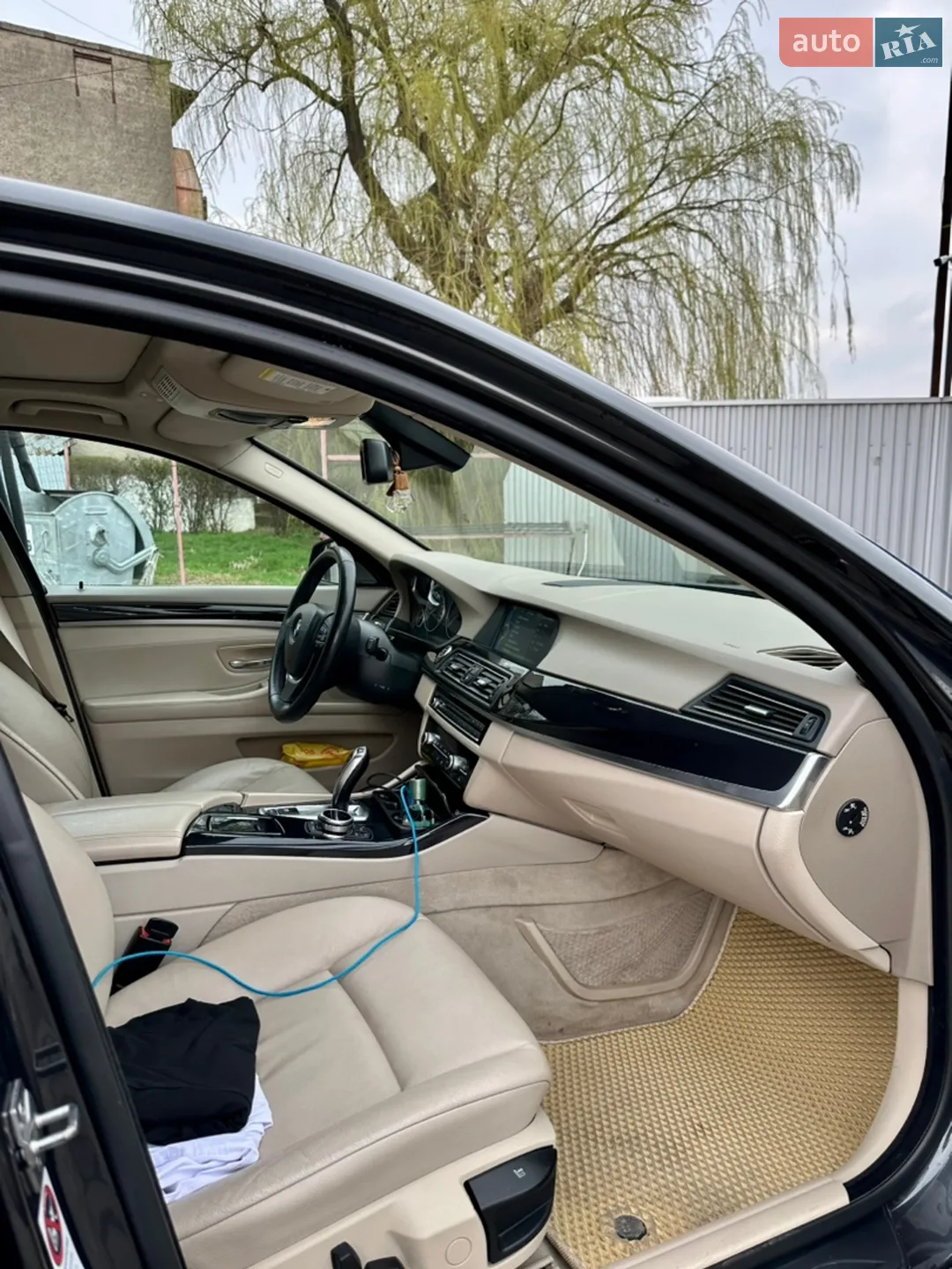 2010 BMW 5er - мініатюра 11