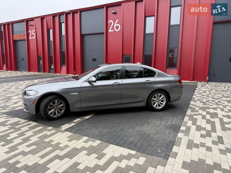 Седан BMW 5 Series 2013 в Львові
