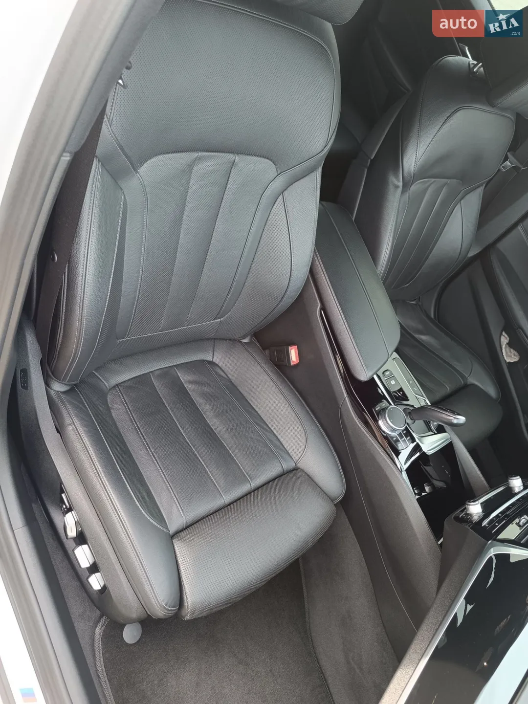 2017 BMW 5er - мініатюра 26