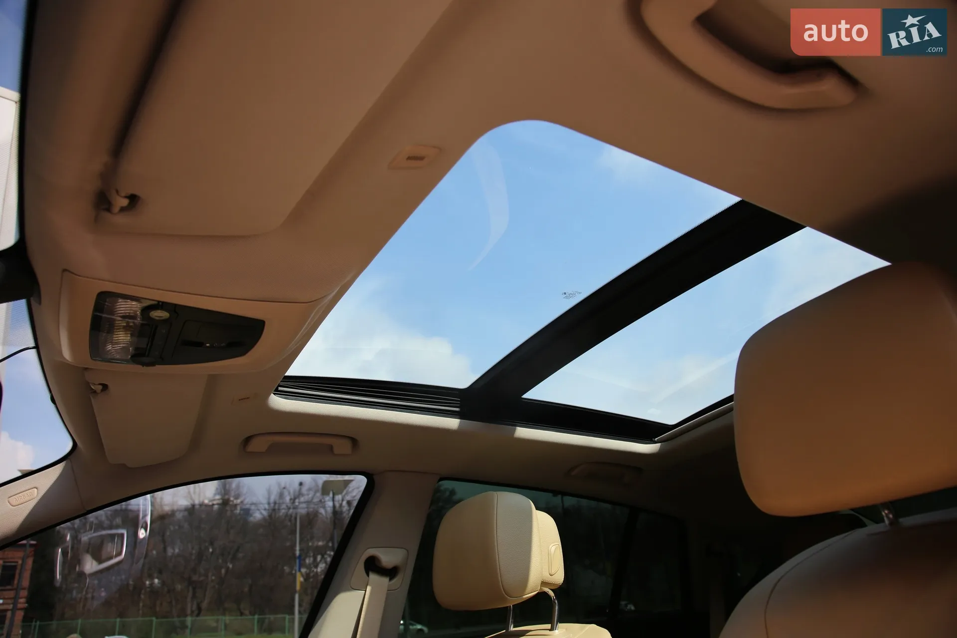 2010 BMW 5er - мініатюра 23