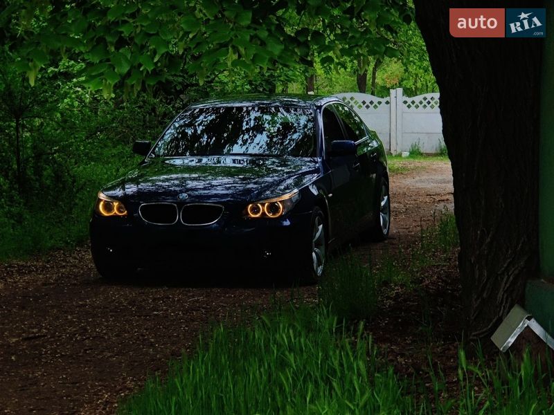 BMW 5 Series 2004