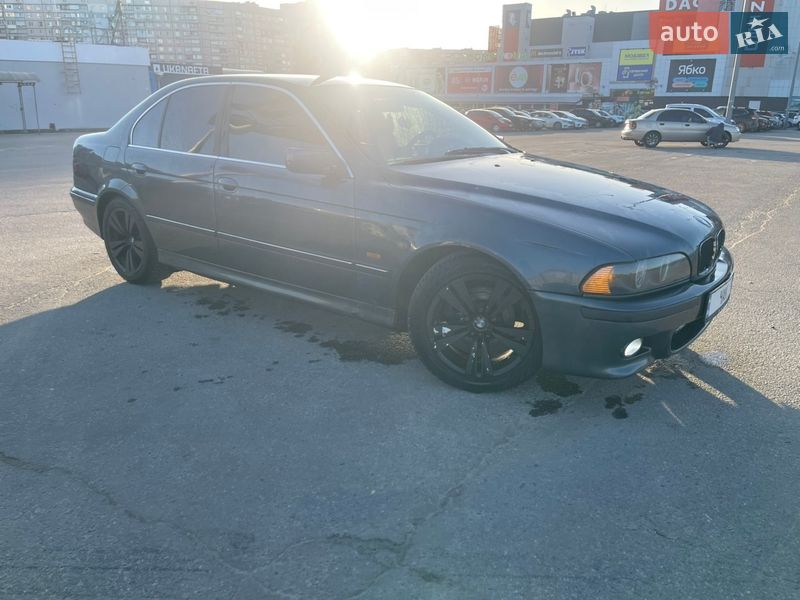 Седан BMW 5 Series 1999 в Харькове