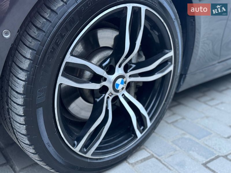 Седан BMW 5 Series 2013 в Самборі