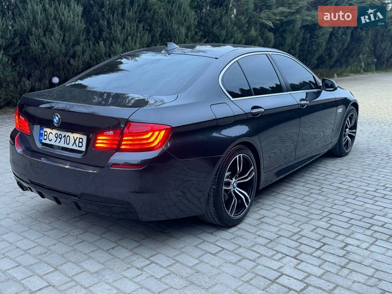 Седан BMW 5 Series 2013 в Самборі
