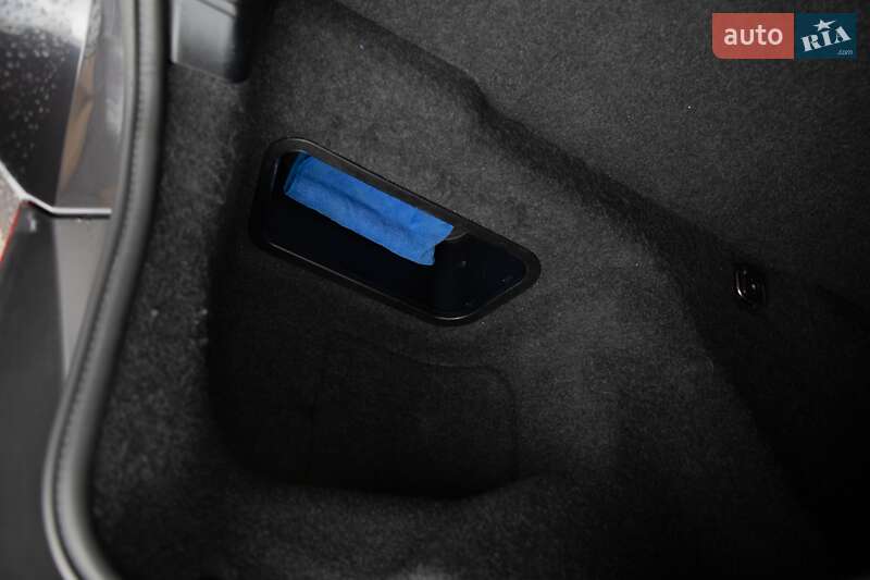 Седан BMW 5 Series 2013 в Самборі