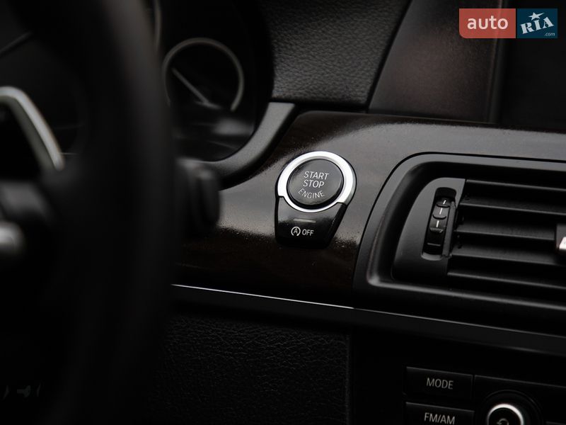 Седан BMW 5 Series 2013 в Самборі