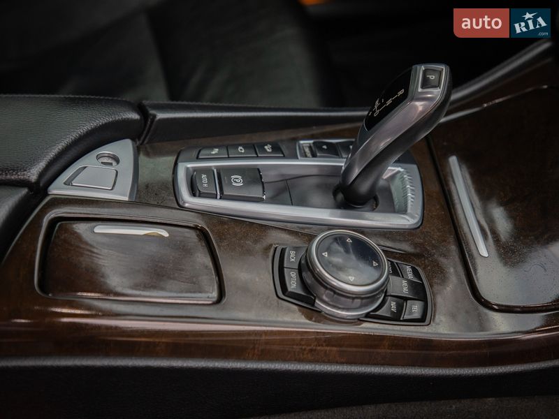 Седан BMW 5 Series 2013 в Самборі