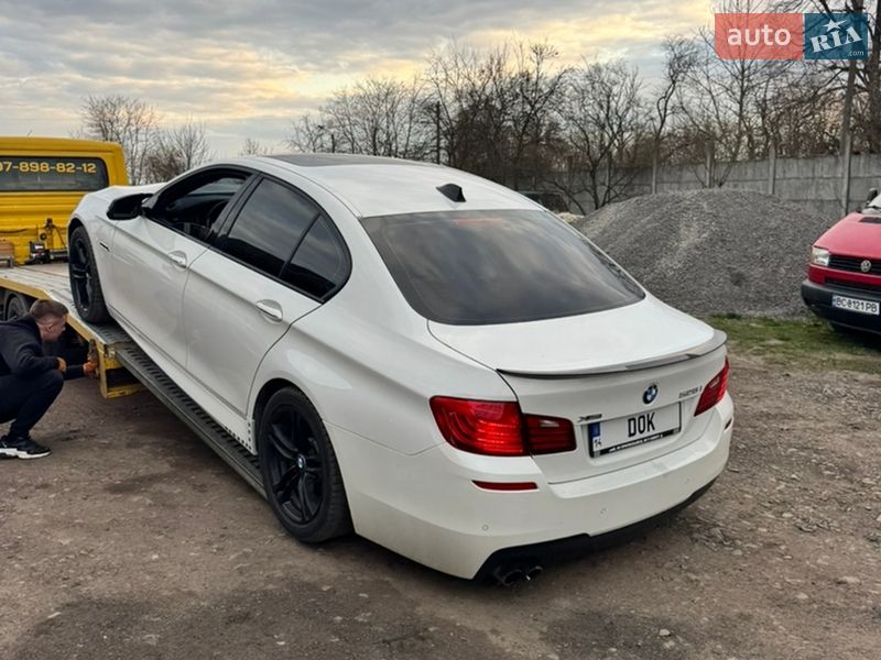 Седан BMW 5 Series 2015 в Львове