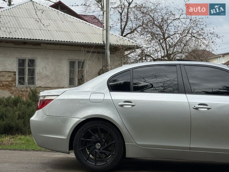 Седан BMW 5 Series 2004 в Чернівцях