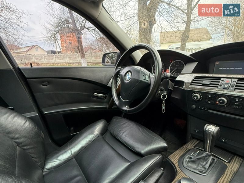 Седан BMW 5 Series 2004 в Чернівцях