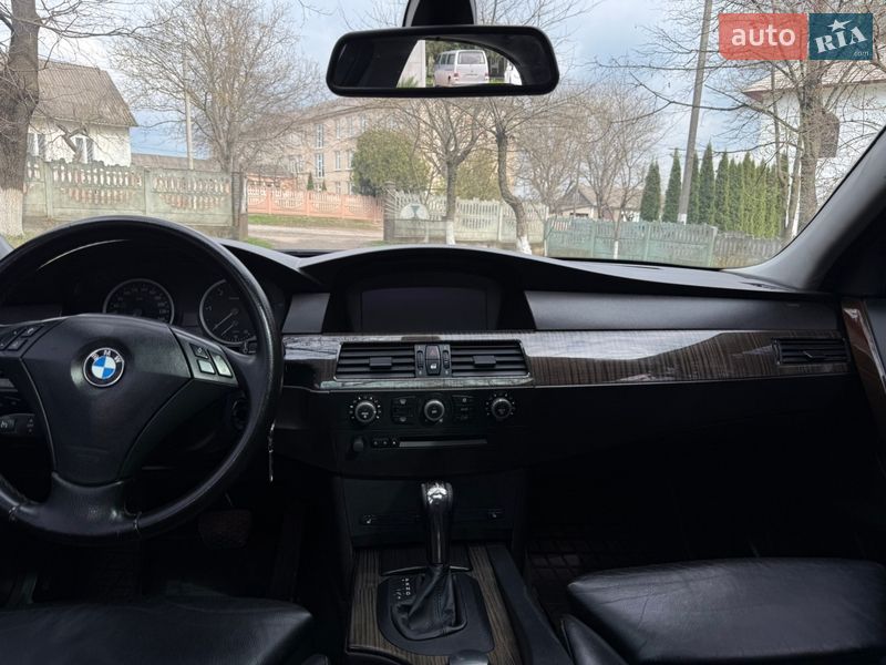 Седан BMW 5 Series 2004 в Чернівцях
