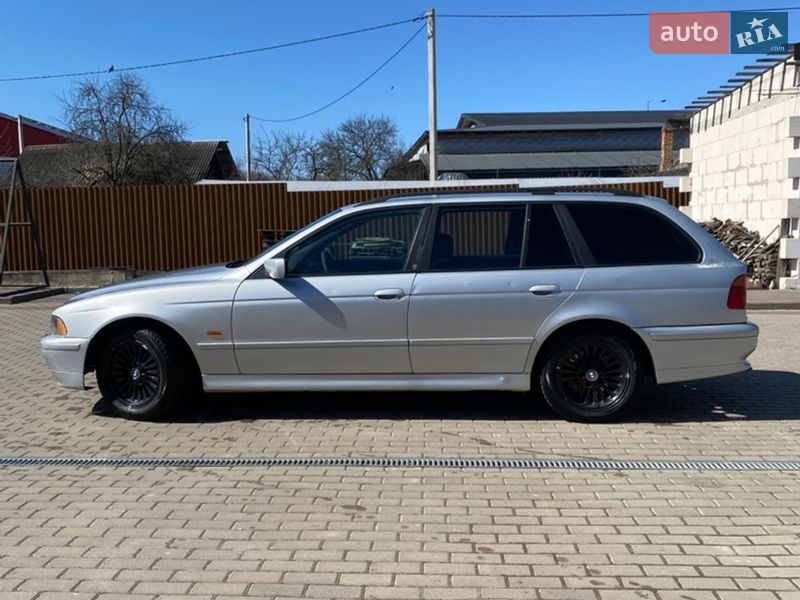 Універсал BMW 5 Series 2003 в Гощі