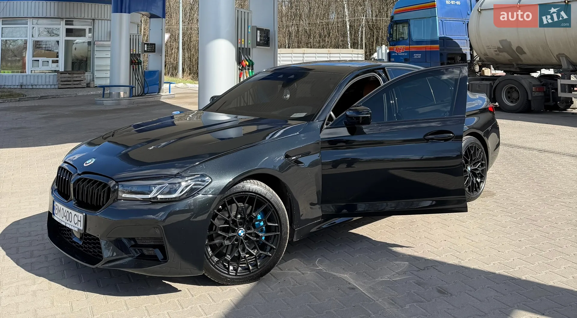2017 BMW 5er - мініатюра 2