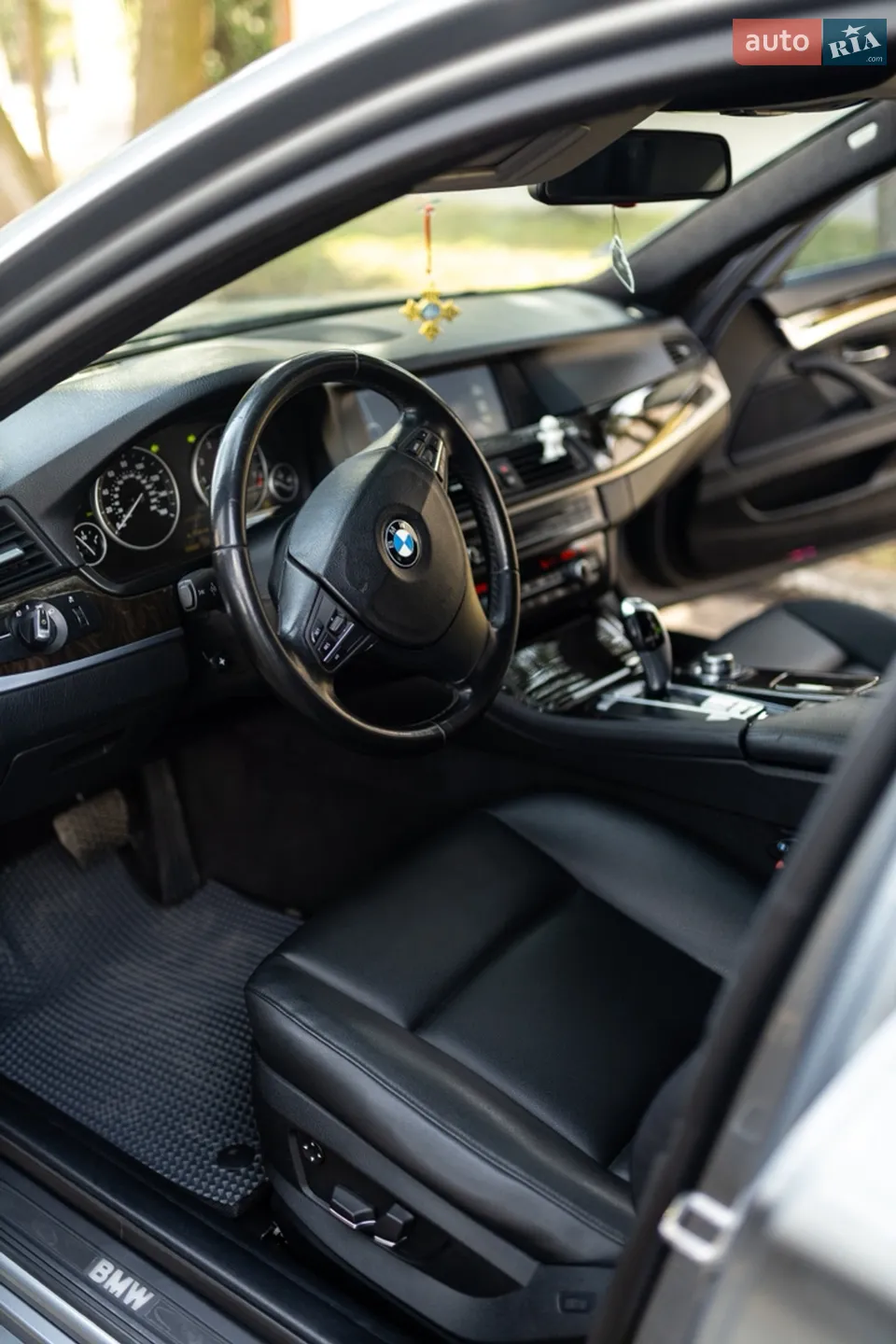 2010 BMW 5er - мініатюра 35